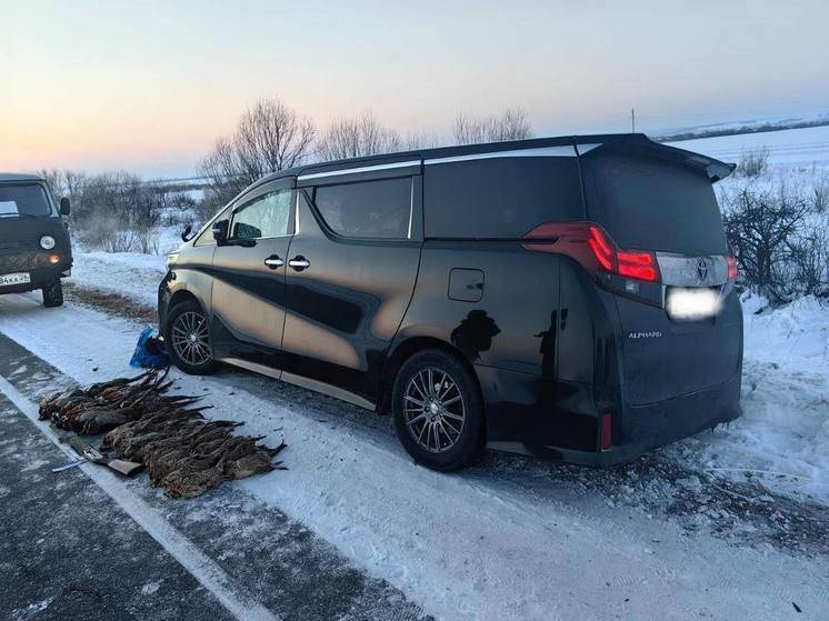 Чуть не сбил инспектора в попытке скрыться: хабаровских браконьеров поймали в Амурской области