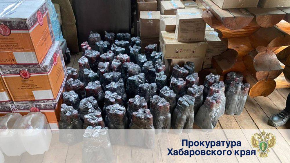 В Хабаровском крае прокуратура направила в суд уголовное дело о незаконном обороте немаркированной табачной и алкогольной продукции на общую сумму более 4,6 млн рублей