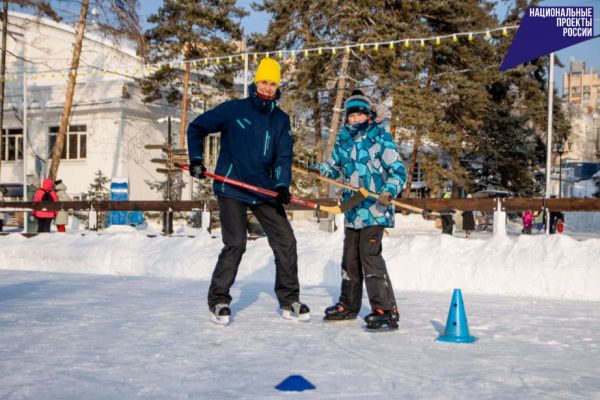 Веселые старты, спортивные рождественские праздники и экскурсия в арену