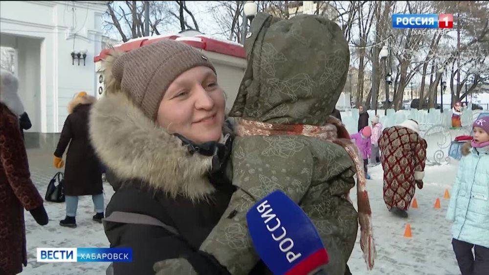 Весело и не холодно: «Рождественские забавы» объединили десятки жителей и гостей Хабаровска