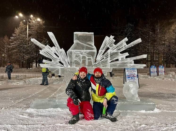 Комсомольчанин взял первое место на конкурсе ледовых скульптур «Бешеная пила» в Мурманской области