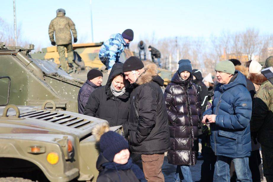 Первый краевой военно-патриотический форум «Защитник Отечества» состоялся в Хабаровске