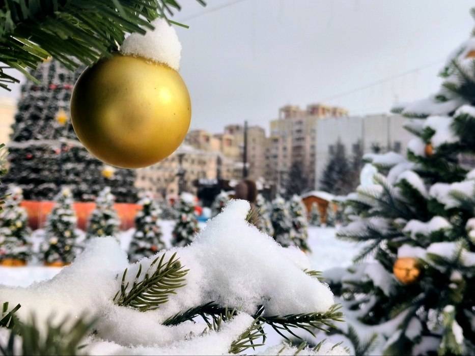 Хабаровчане провожают последний день января: фотографии теплого зимнего дня