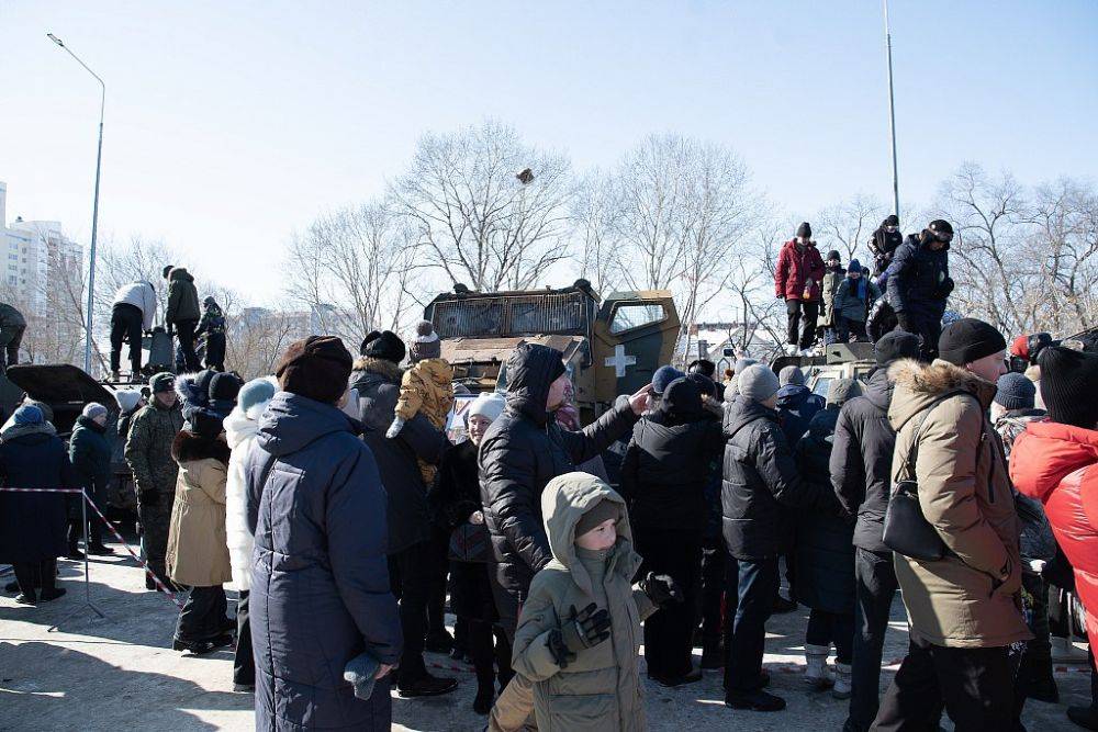 На площадке Краевого дворца единоборств прошел первый масштабный краевой военно-патриотический форум «Защитник Отечества»