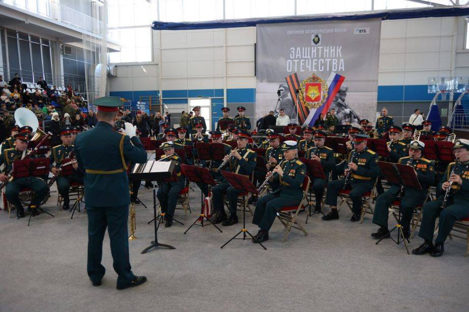 Первый краевой военно-патриотический форум «Защитник Отечества» состоялся в Хабаровске