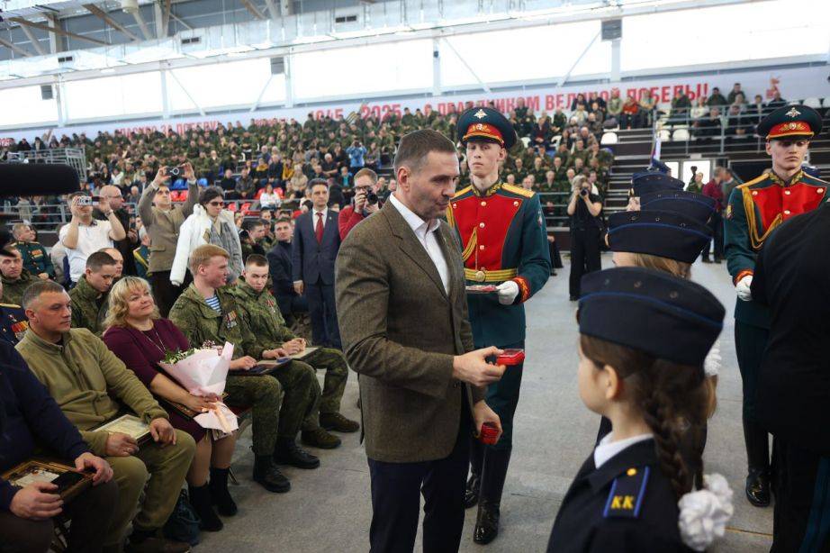 Первый краевой военно-патриотический форум «Защитник Отечества» состоялся в Хабаровске