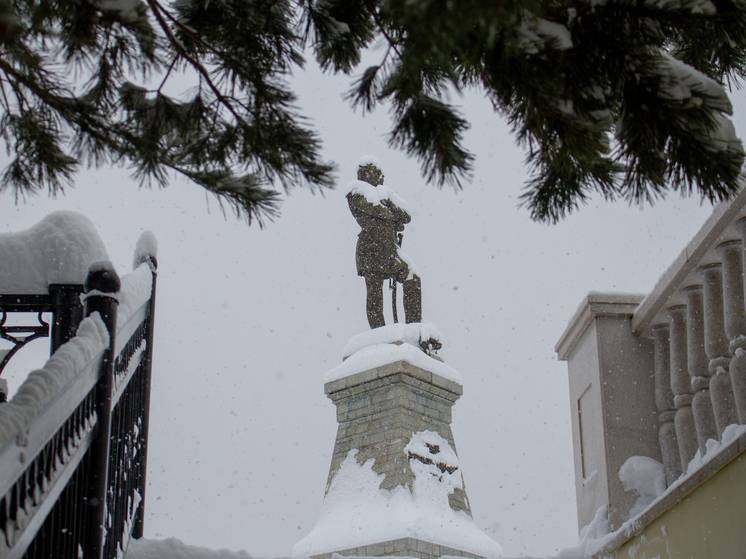 В Хабаровске снова снег, но небольшой