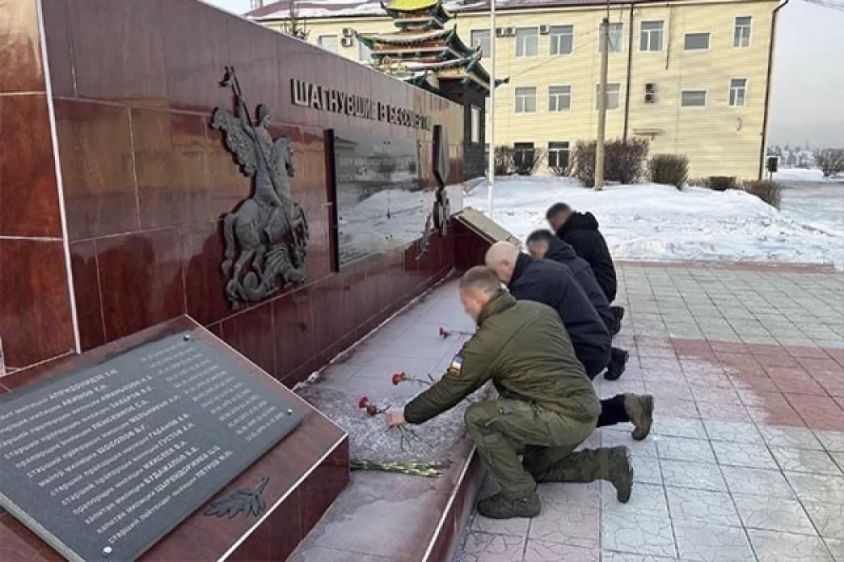 Память погибших генерала и подполковника почтили в Хабаровске0