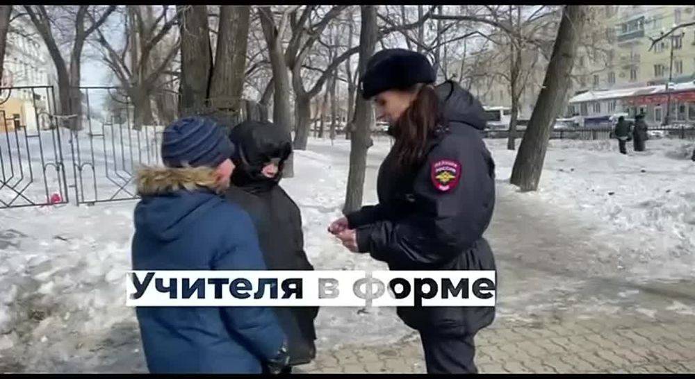 Сотрудники Госавтоинспекции города Хабаровска провели профилактическое мероприятие «Будь заметен, пешеход!»