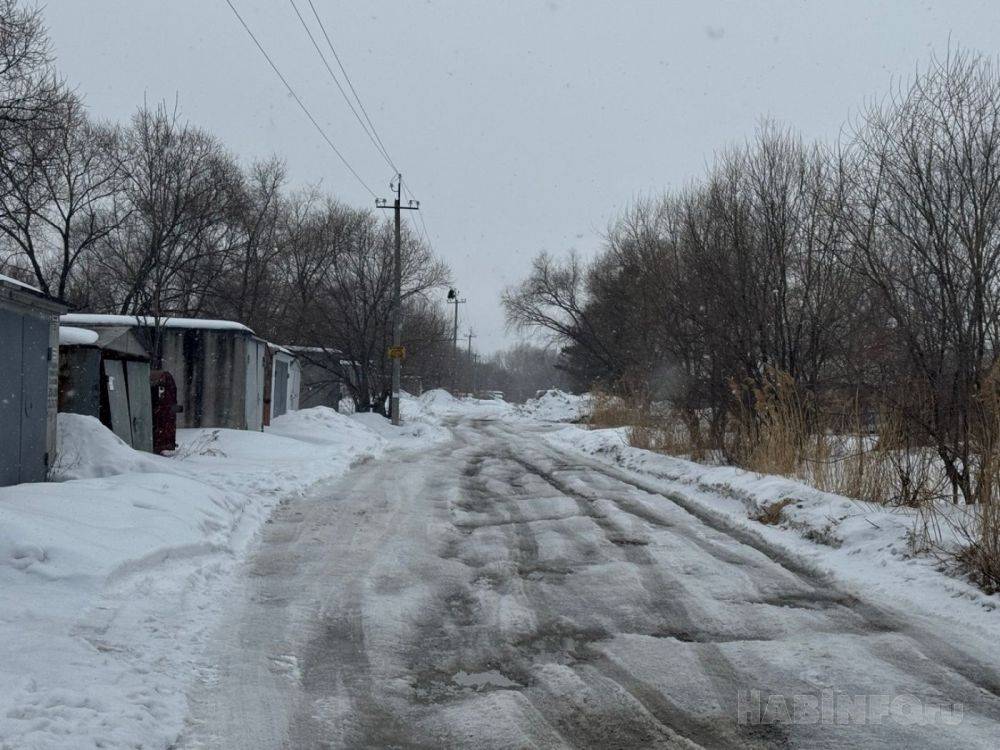 Зима не хочет покидать Хабаровск