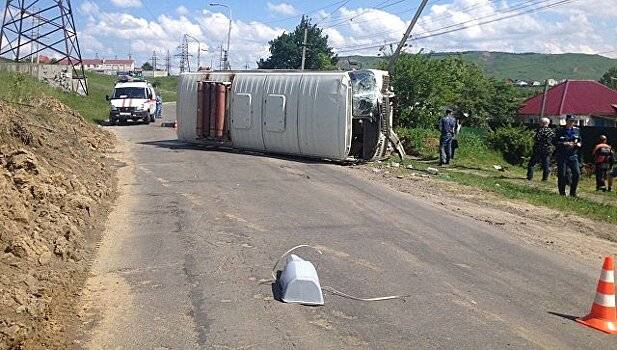 Под Хабаровском опрокинулся автобус с пассажирами