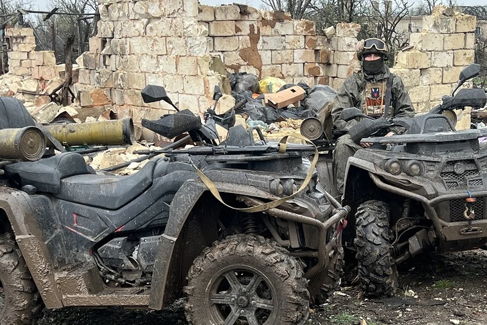 Три квадроцикла передали военнослужащим жители Магаданской области0