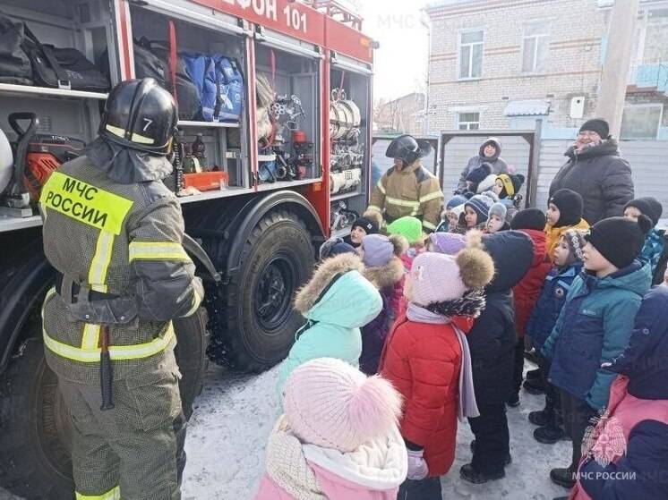 Воспитанникам детских садов провели открытый урок спасатели Амурской области